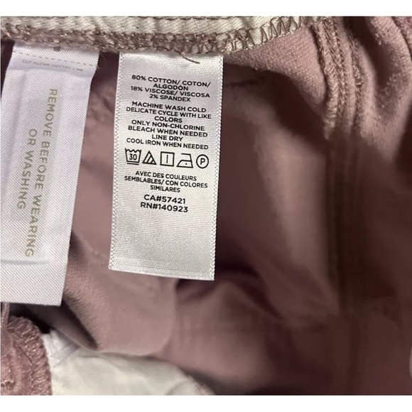 Ann Taylor LOFT Women's Sz 4 Velvet Button Front Kick Crop Pants Soft Pink Jeans - Picture 7 of 7